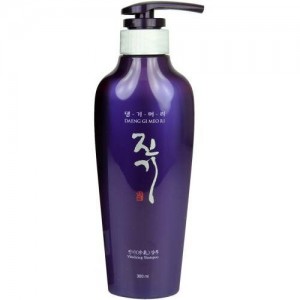 Регенерирующий шампунь Daeng Gi Meo Ri Vitalizing Shampoo 500 ml